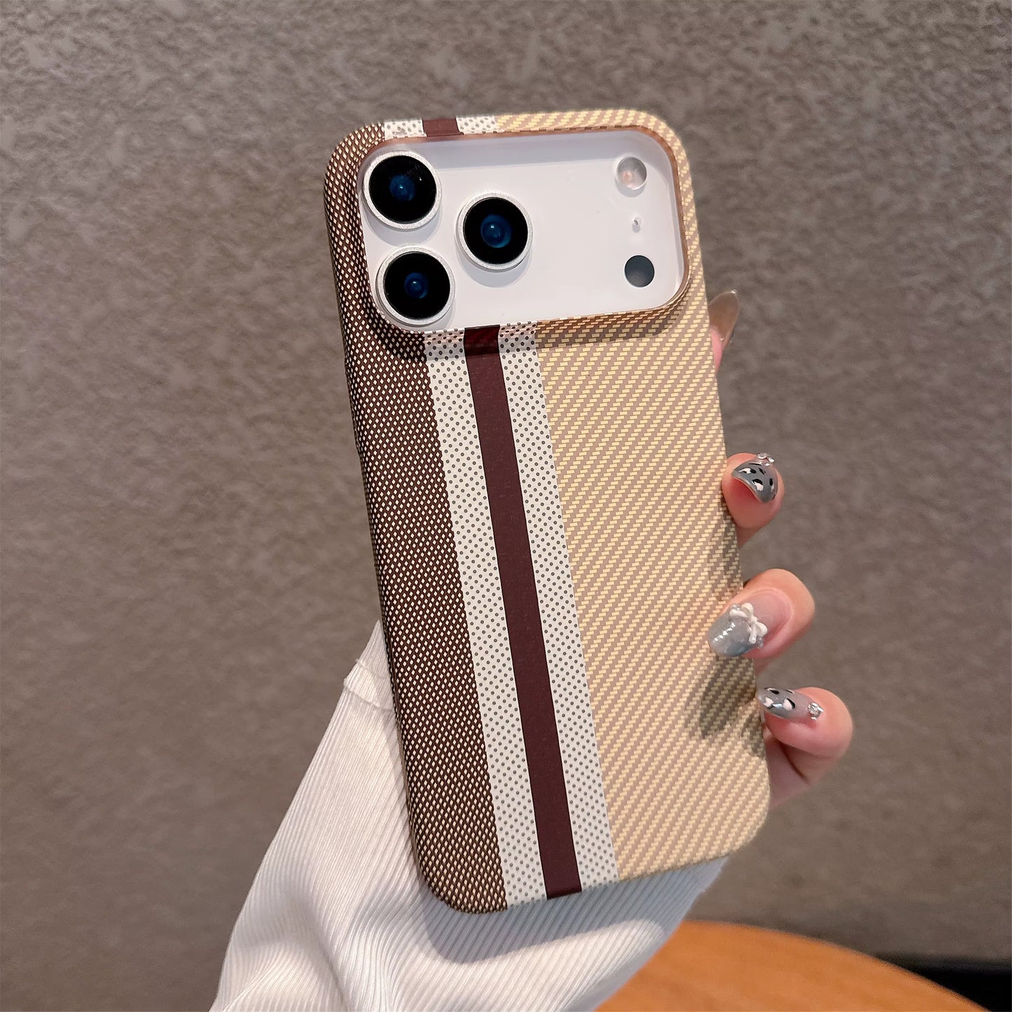 Large Kong Kevlar Carbon Fiber Stripe Texture Hard PC Case for Iphone 17 Air 16 15 14 plus 13 12 Promax 11 Shockproof Back Cover