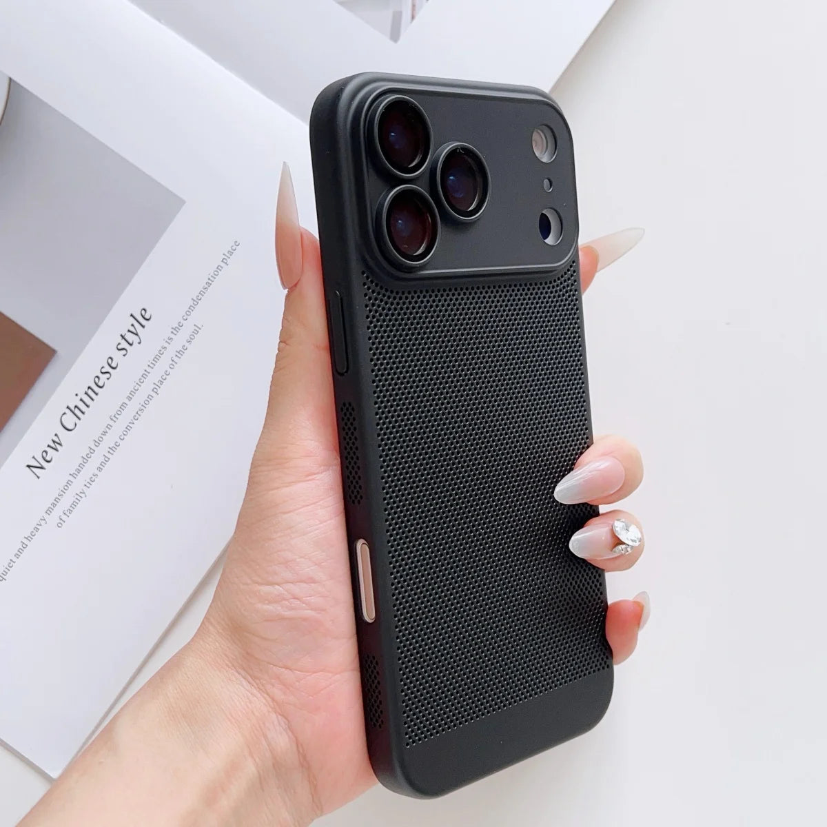 Luxury Heat Dissipation PC Case for Iphone 17 Air 16 15 14  Pro Max Glass Camera Protector Cooling Mesh Cover
